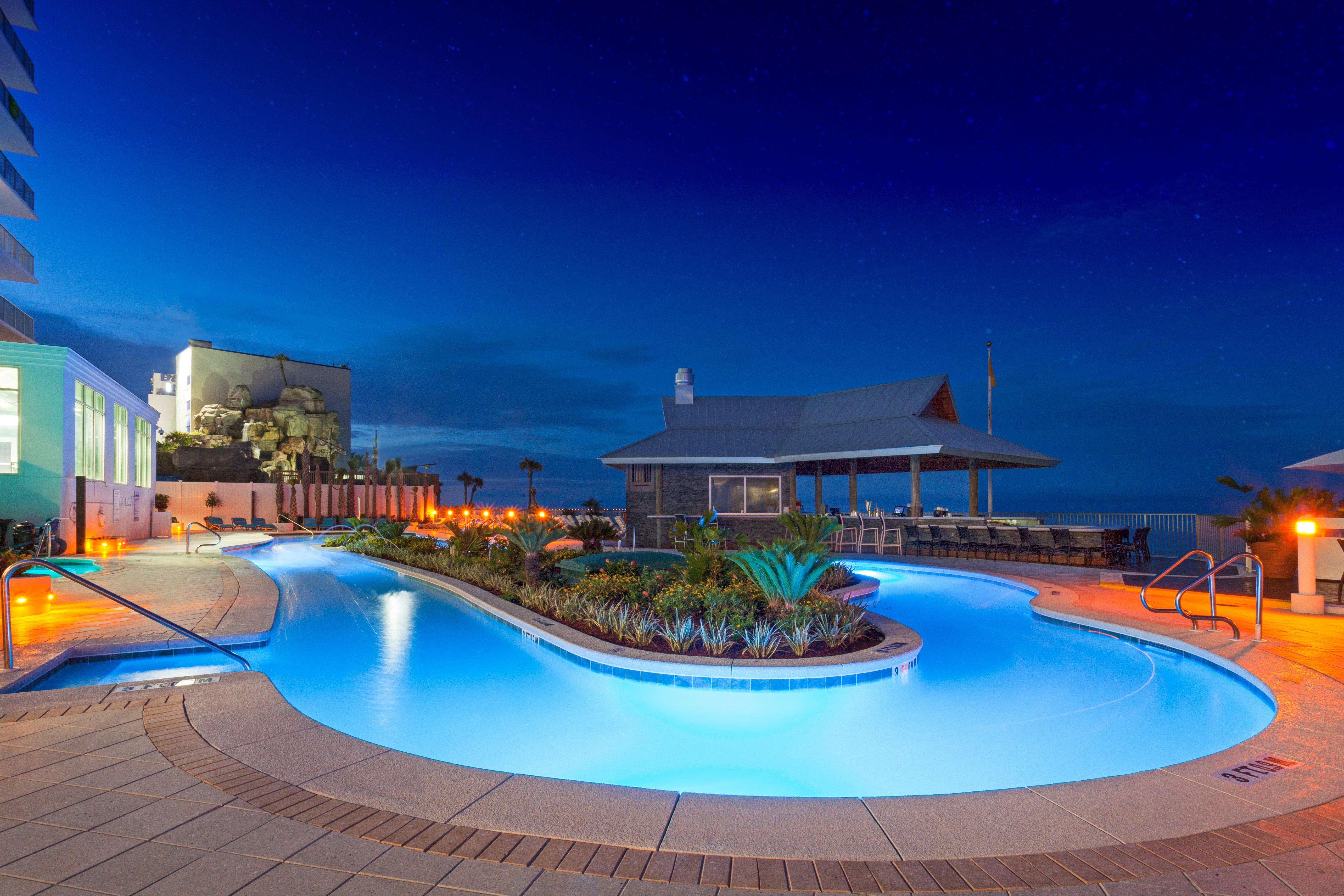 Holiday Inn Express & Suites Panama City Beach Beachfront By Ihg Екстериор снимка