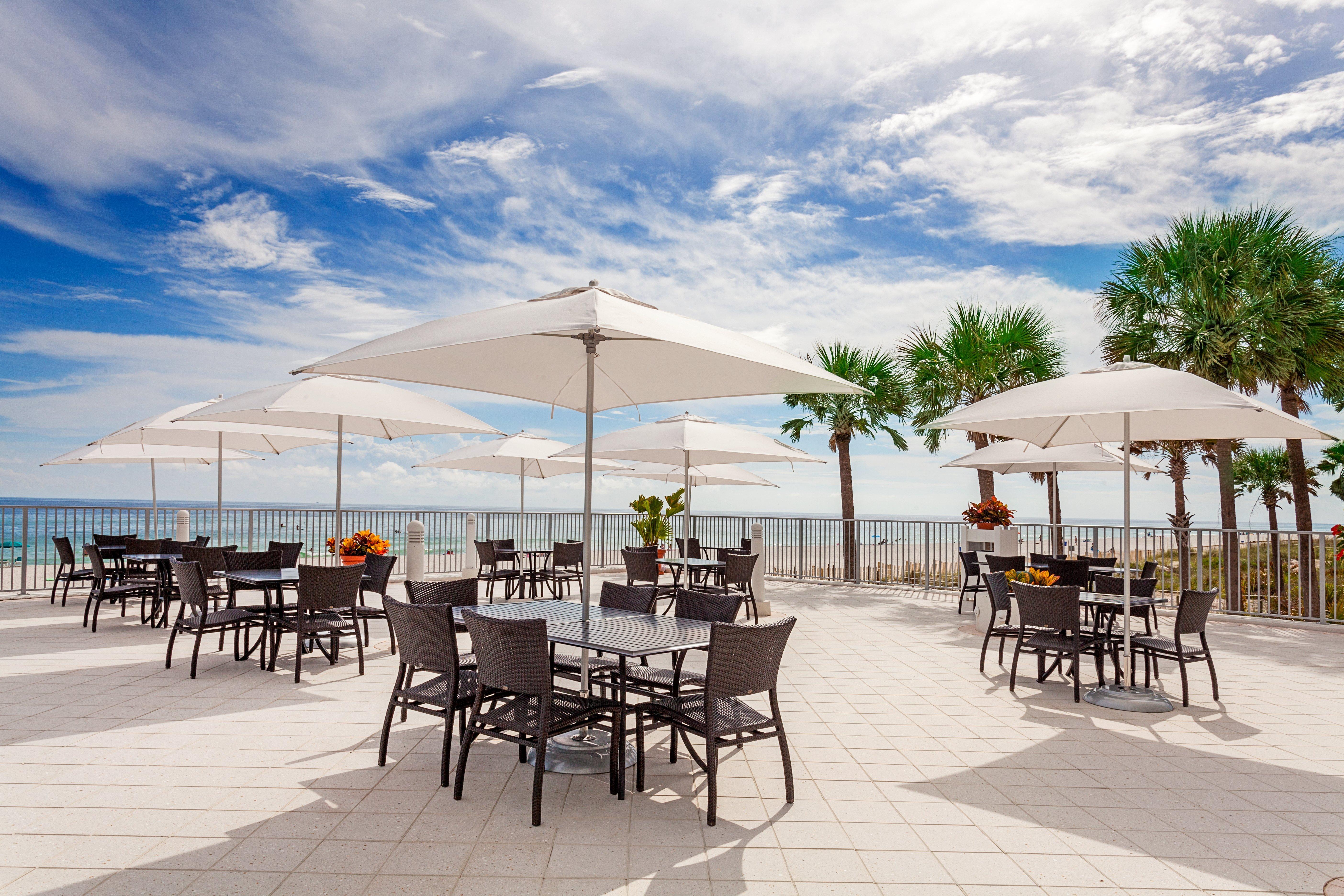 Holiday Inn Express & Suites Panama City Beach Beachfront By Ihg Екстериор снимка