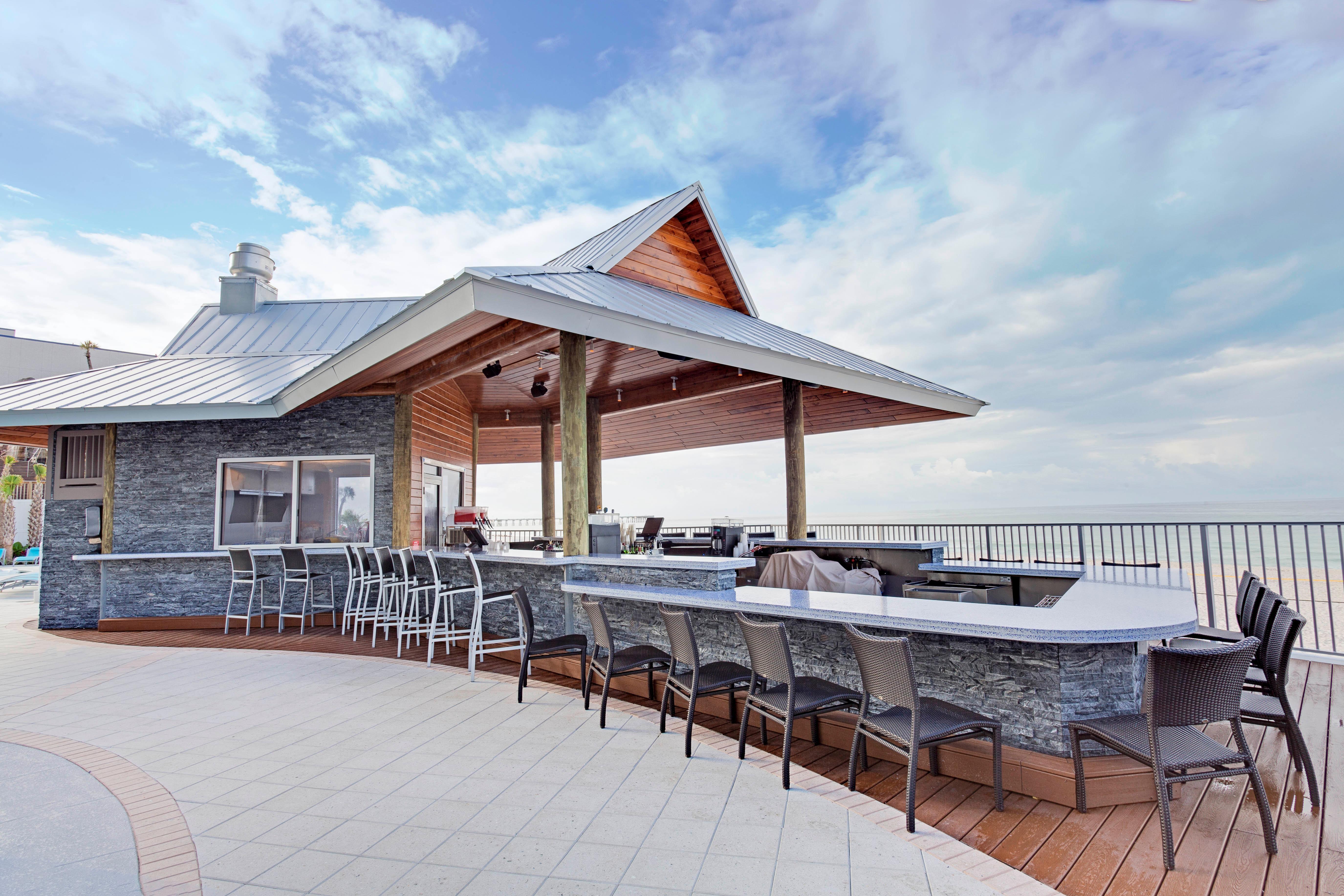 Holiday Inn Express & Suites Panama City Beach Beachfront By Ihg Екстериор снимка