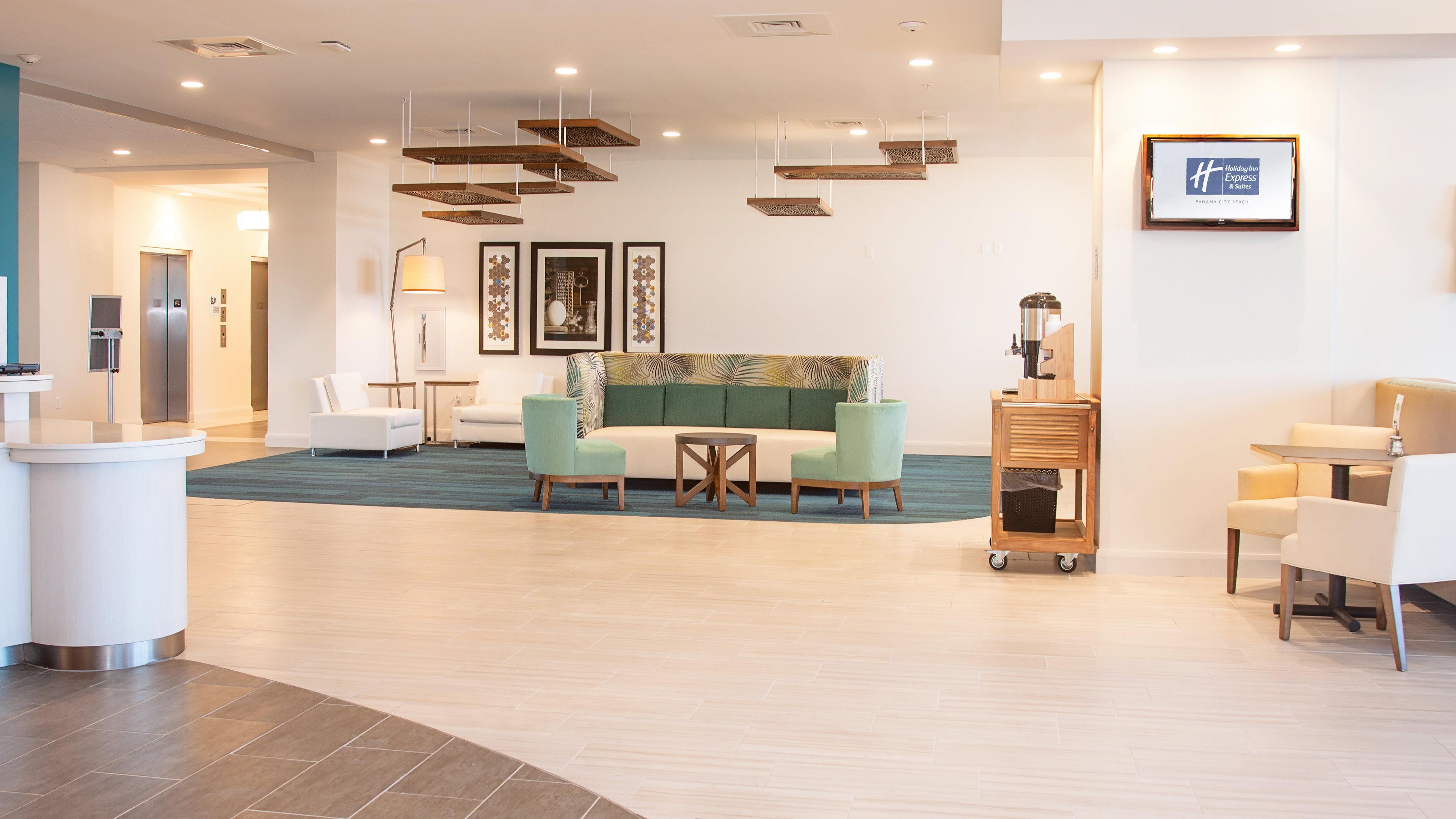 Holiday Inn Express & Suites Panama City Beach Beachfront By Ihg Екстериор снимка