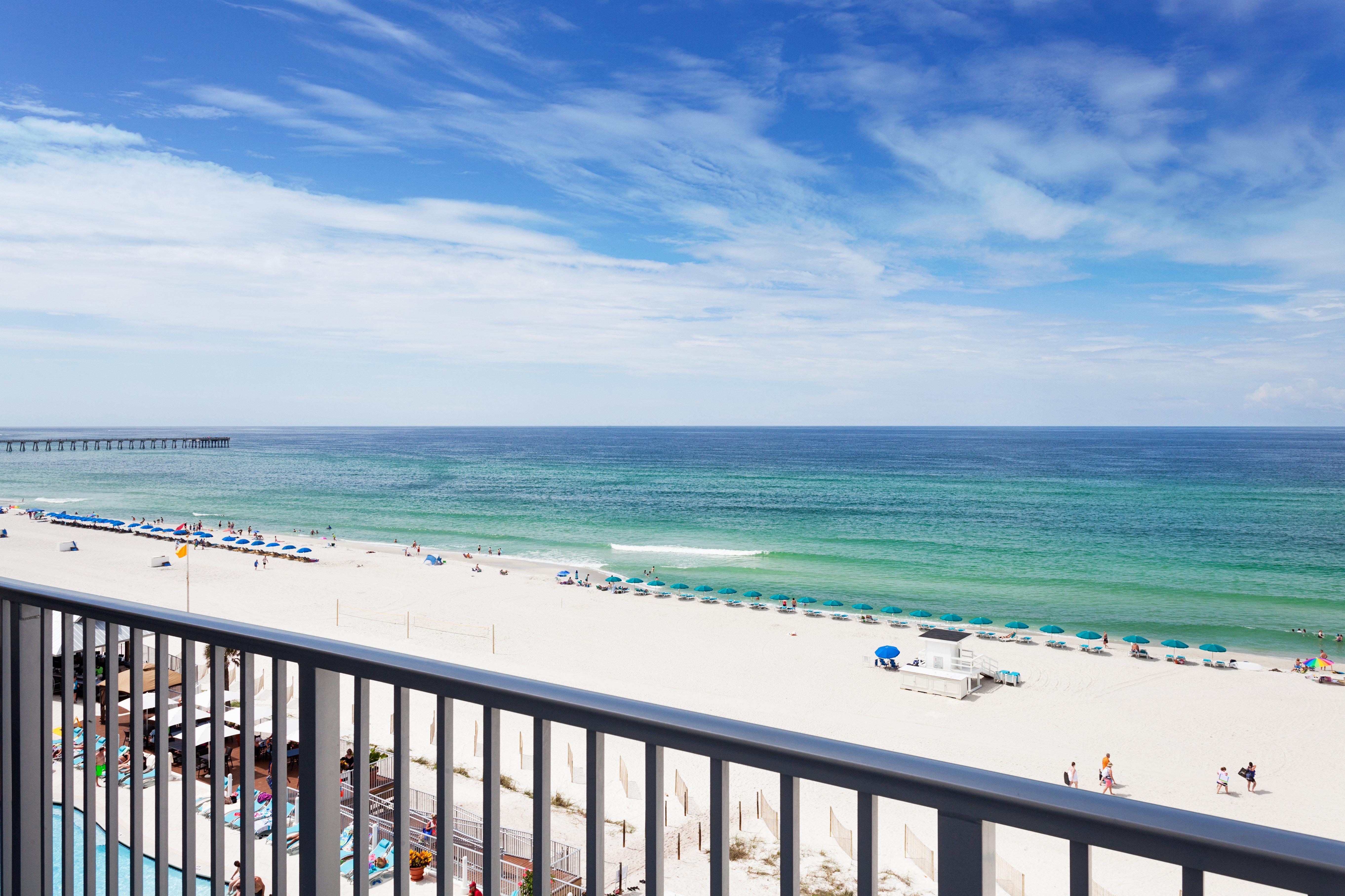 Holiday Inn Express & Suites Panama City Beach Beachfront By Ihg Екстериор снимка