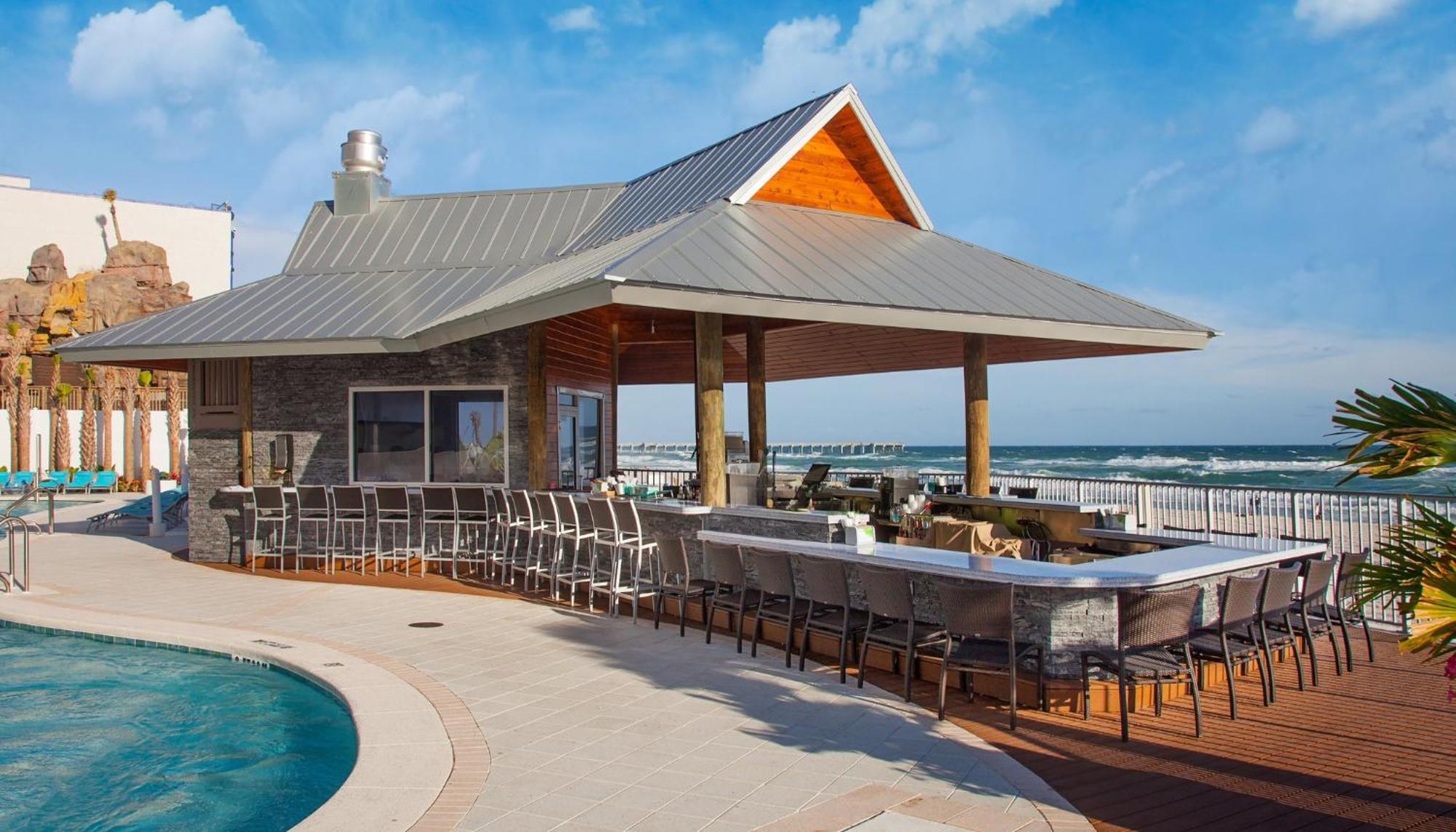 Holiday Inn Express & Suites Panama City Beach Beachfront By Ihg Екстериор снимка