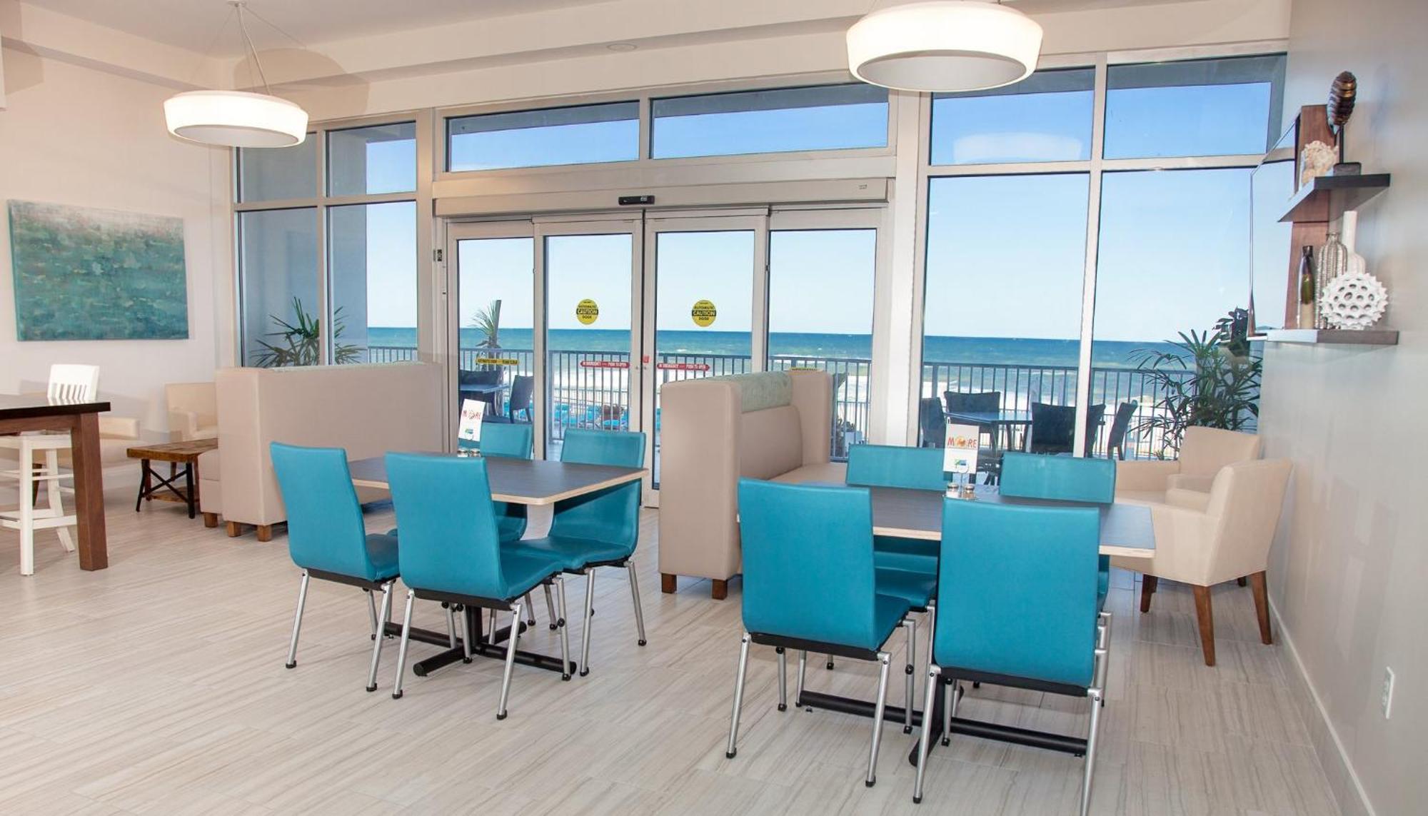 Holiday Inn Express & Suites Panama City Beach Beachfront By Ihg Екстериор снимка